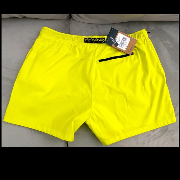 The North FaceClass V Belted Short - Picture 2 of 5